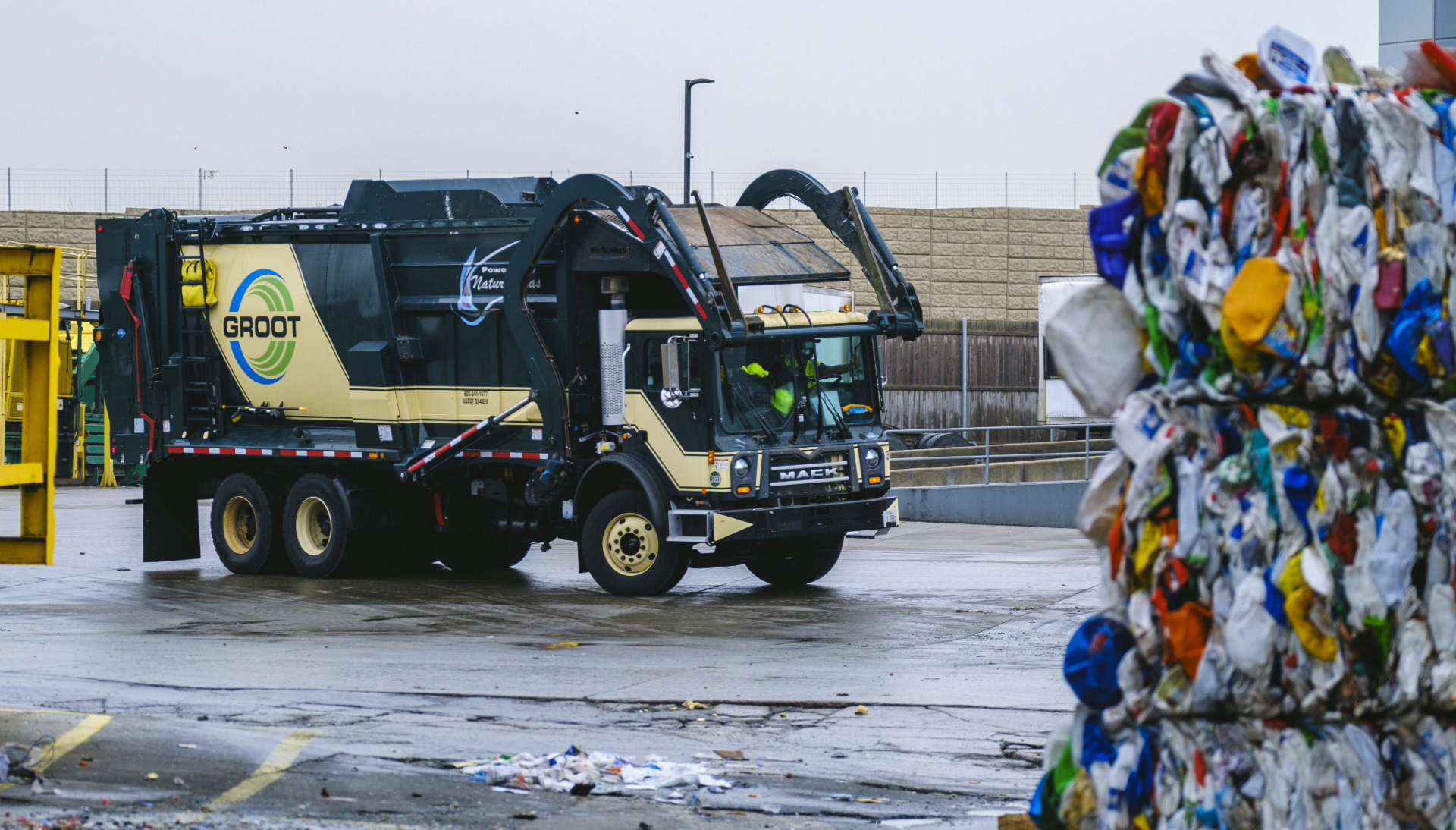 Commercial & Residential Waste Collection Services | Groot Industries